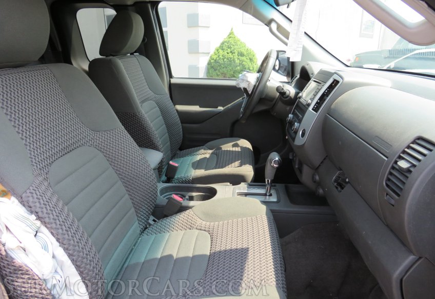 2015 Nissan Frontier - Image 27