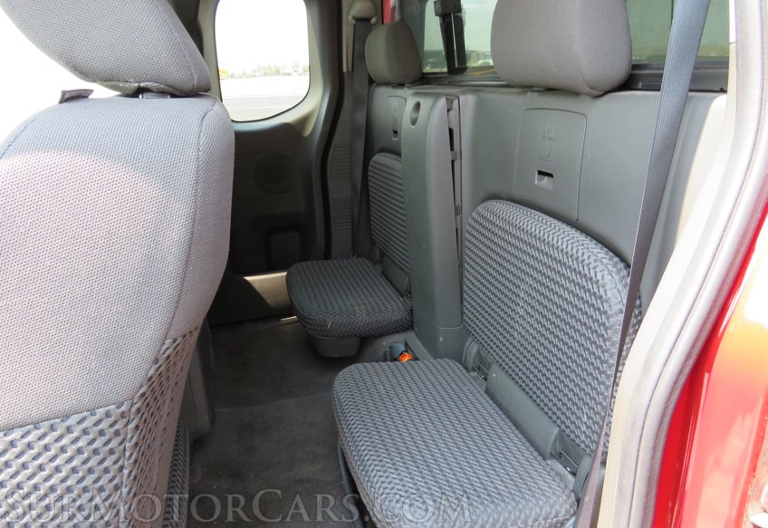 2015 Nissan Frontier - Image 28