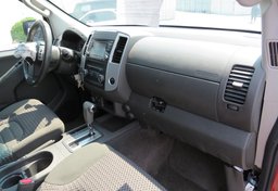 2015 Nissan Frontier - Image 25