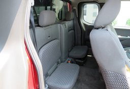 2015 Nissan Frontier - Image 29