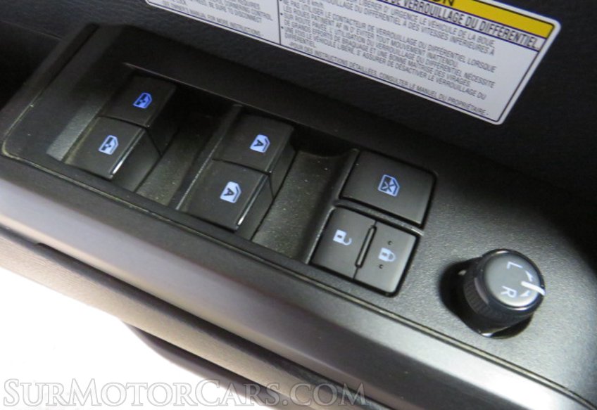 2019 Toyota Tacoma - Image 32