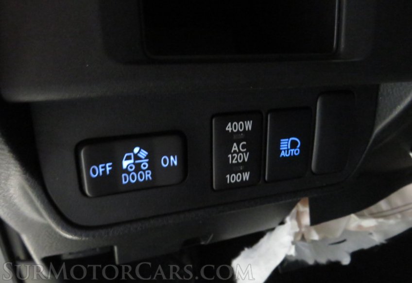 2019 Toyota Tacoma - Image 34