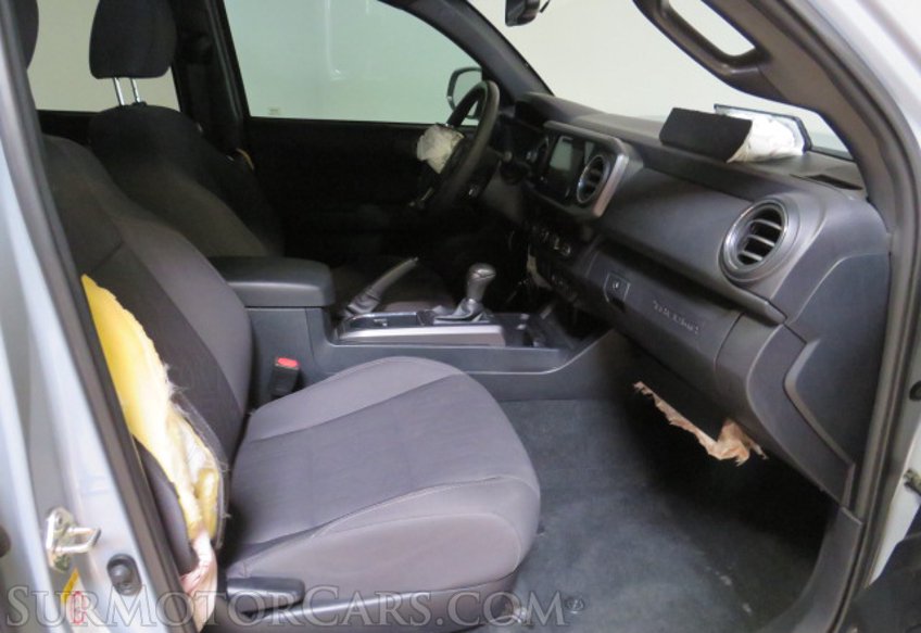 2019 Toyota Tacoma - Image 25