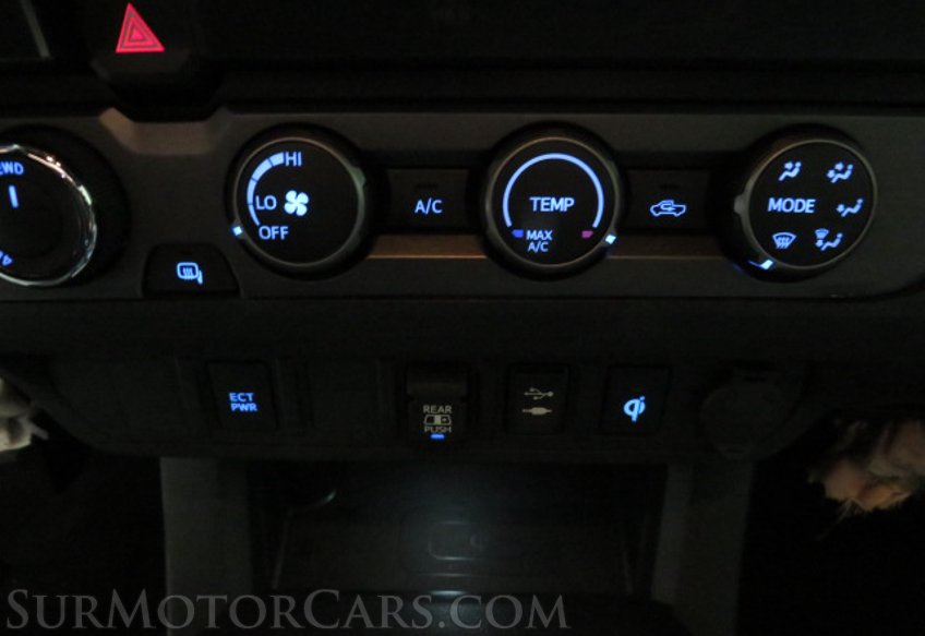 2019 Toyota Tacoma - Image 37