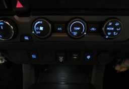 2019 Toyota Tacoma - Image 37