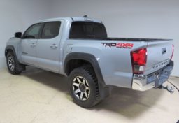 2019 Toyota Tacoma - Image 7