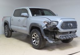 2019 Toyota Tacoma - Image 4