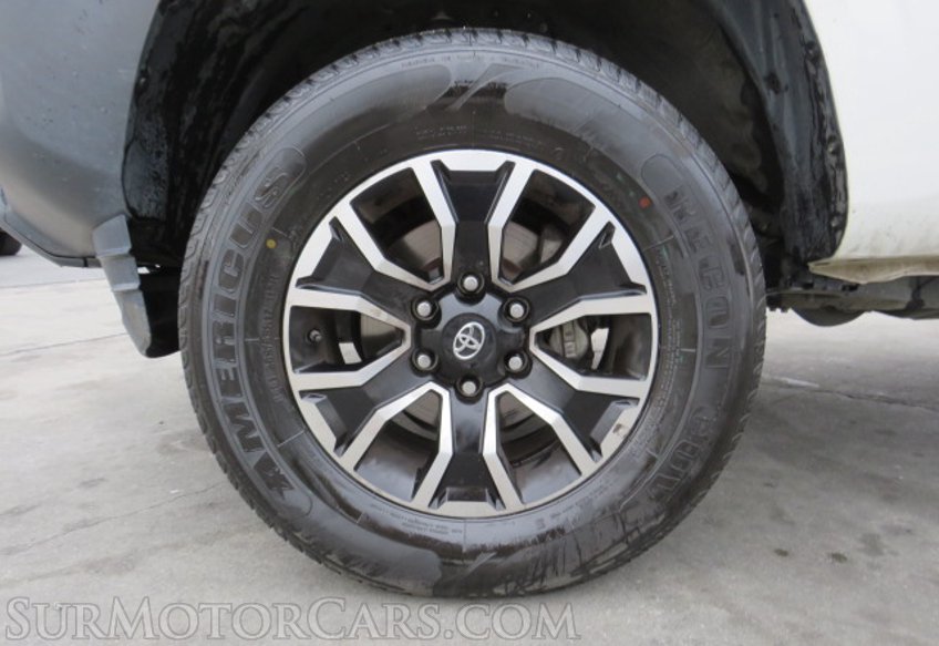 2021 Toyota Tacoma - Image 16