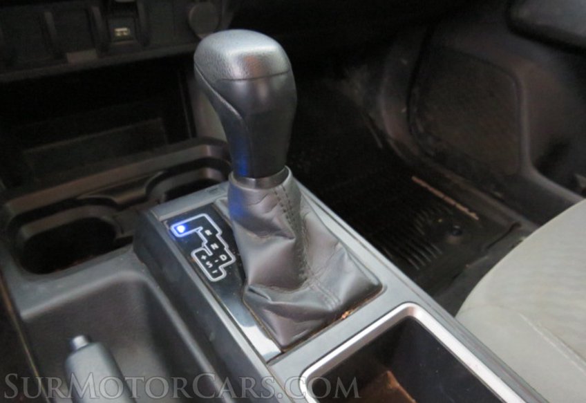 2021 Toyota Tacoma - Image 38