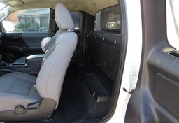 2019 Toyota Tacoma 4WD - Image 27