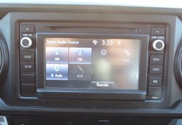 2019 Toyota Tacoma 4WD - Image 32