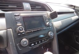 2017 Honda Civic Hatchback - Image 32