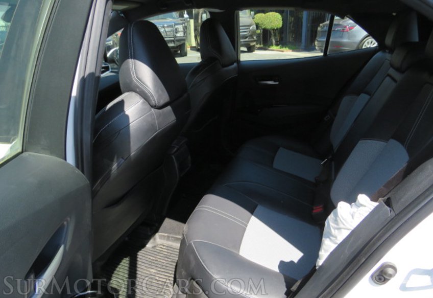 2021 Toyota Corolla Hatchback - Image 27