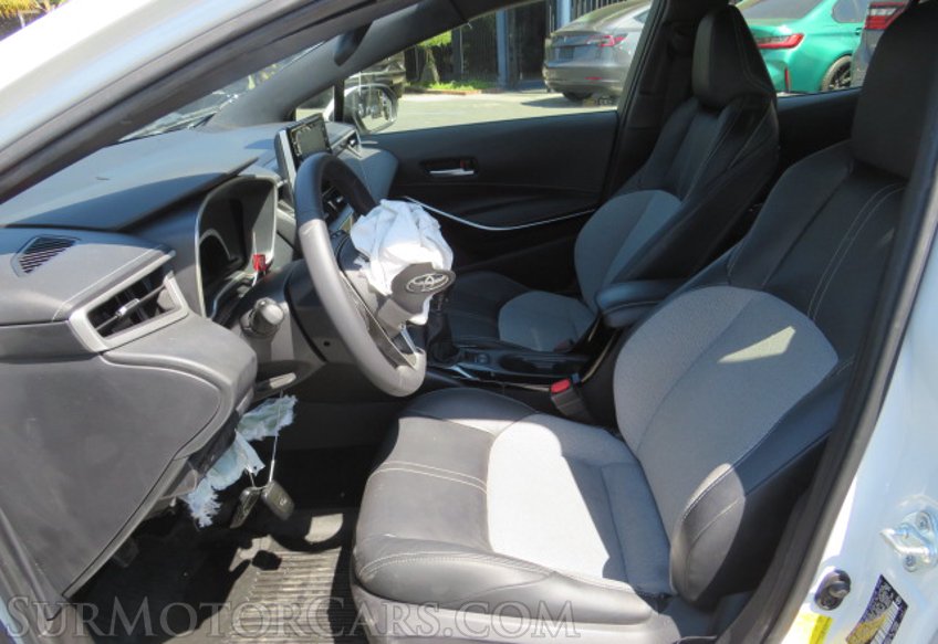 2021 Toyota Corolla Hatchback - Image 25