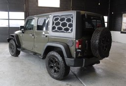 2015 Jeep Wrangler 4x4 Sport - Image 8