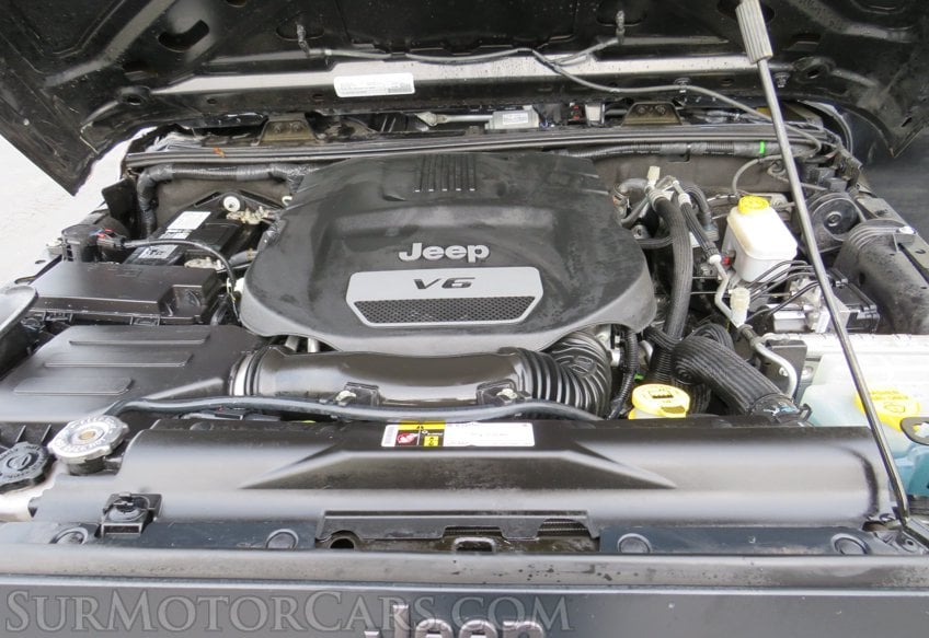 2016 Jeep Wrangler Unlimited - Image 38