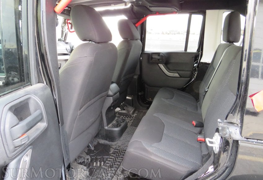 2016 Jeep Wrangler Unlimited - Image 25