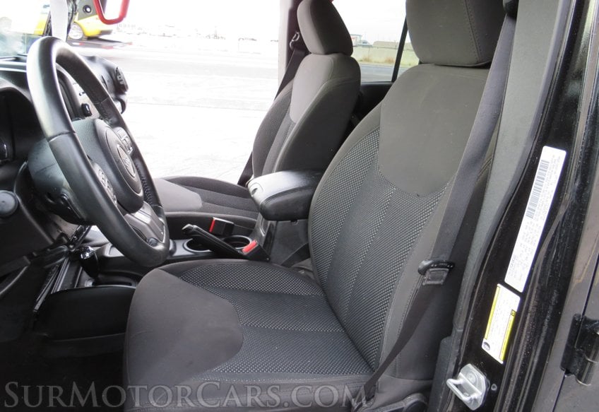 2016 Jeep Wrangler Unlimited - Image 22