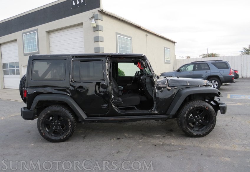 2016 Jeep Wrangler Unlimited - Image 11