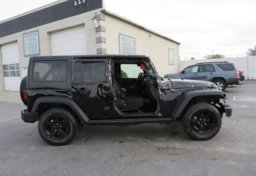 2016 Jeep Wrangler Unlimited - Image 11