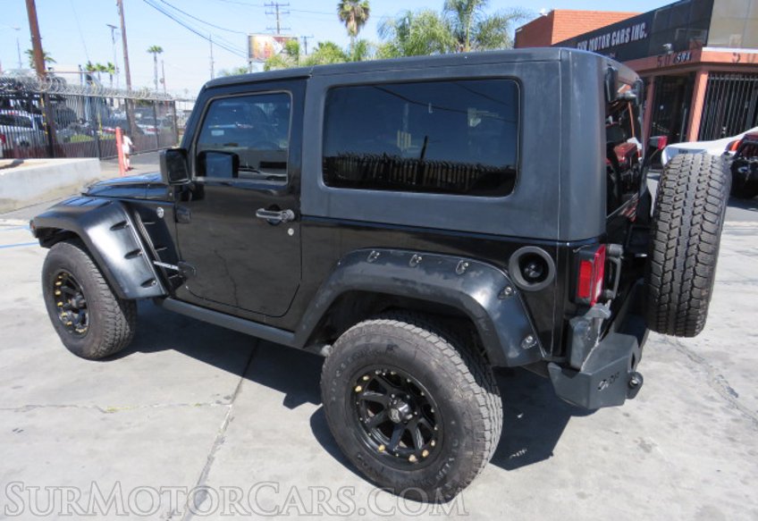 2009 Jeep Wrangler - Image 8