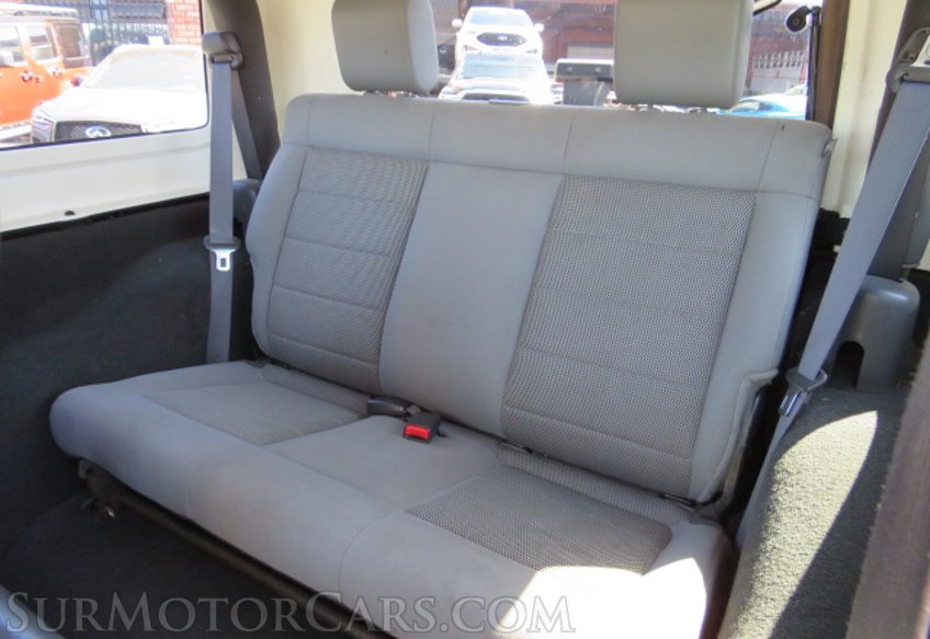 2009 Jeep Wrangler - Image 23