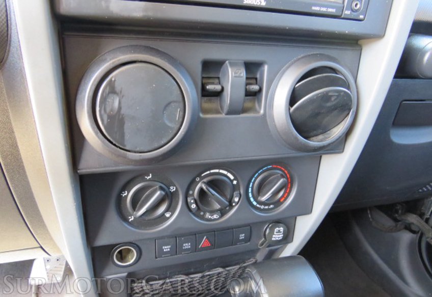 2009 Jeep Wrangler - Image 30
