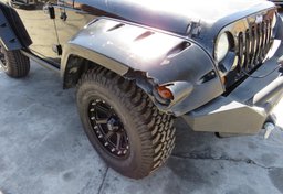 2009 Jeep Wrangler - Image 13