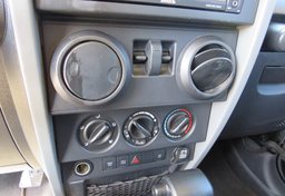 2009 Jeep Wrangler - Image 30