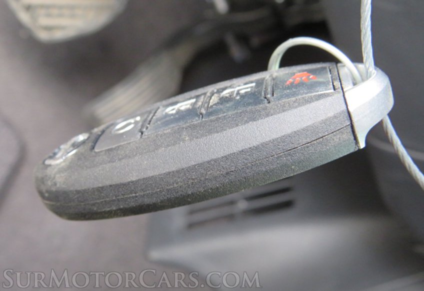 2021 Nissan Titan - Image 38