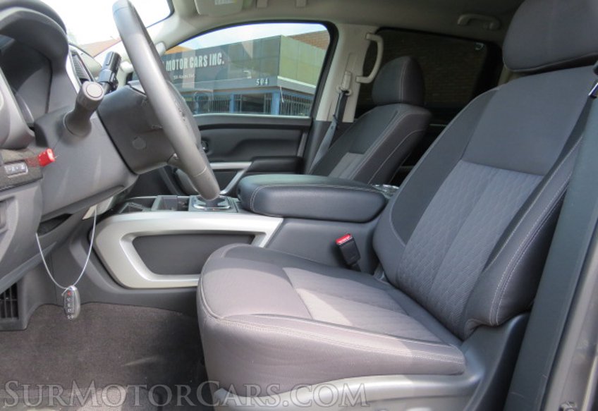 2021 Nissan Titan - Image 28