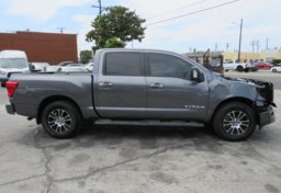 2021 Nissan Titan - Image 6