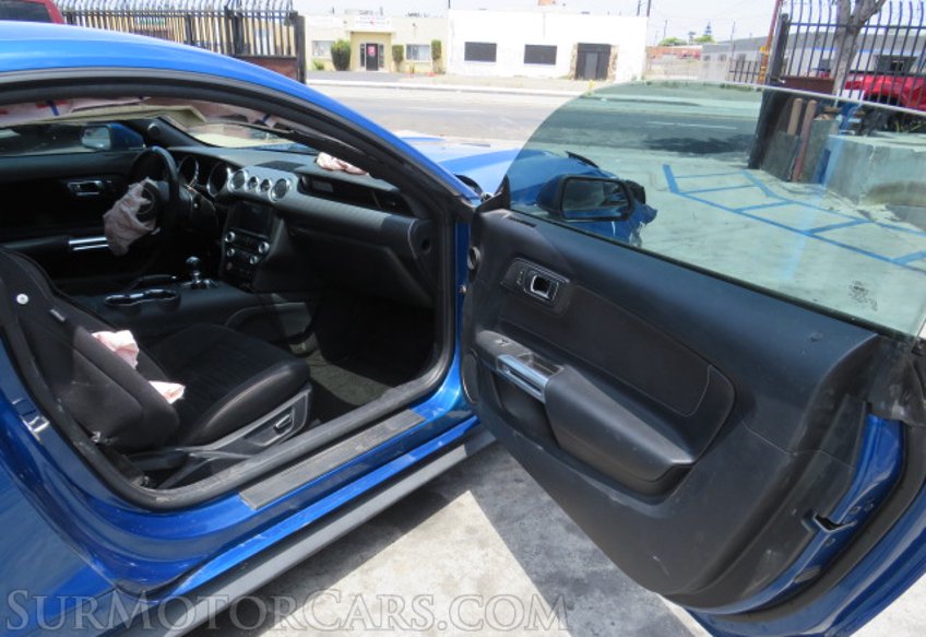 2017 Ford Mustang - Image 16