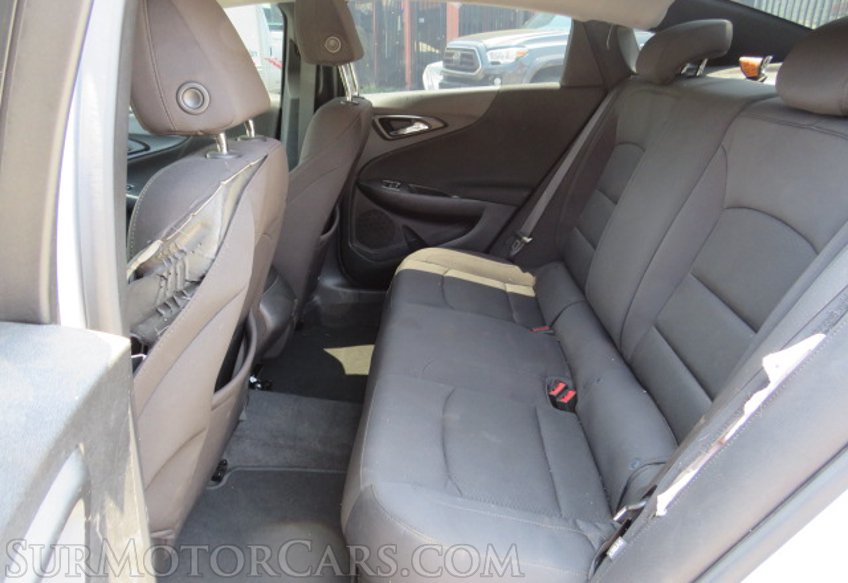 2020 Chevrolet Malibu - Image 26