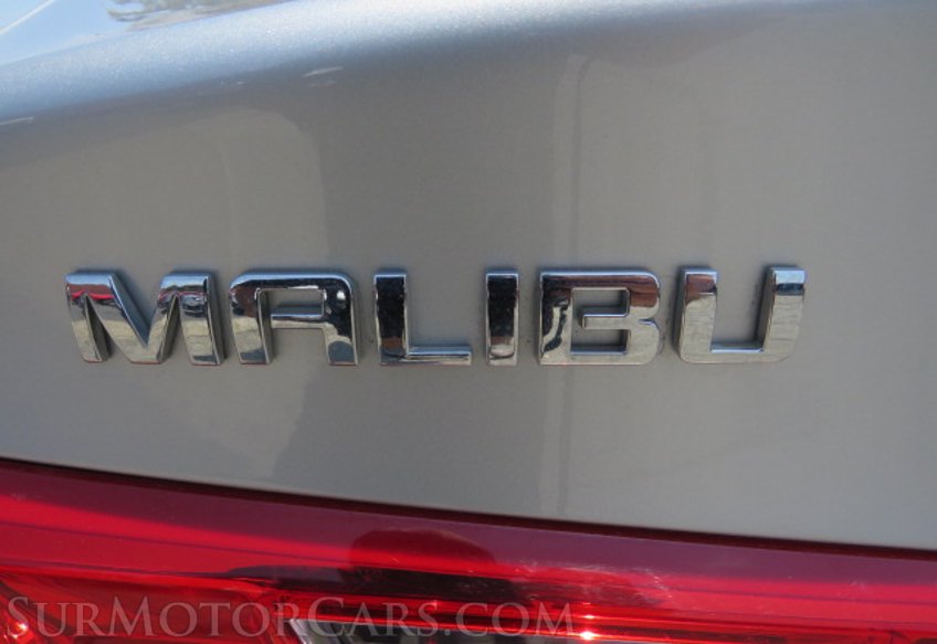 2020 Chevrolet Malibu - Image 17