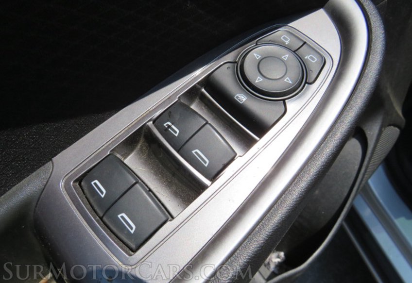 2020 Chevrolet Malibu - Image 35