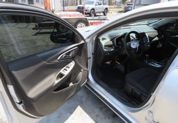 2020 Chevrolet Malibu - Image 18