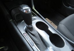 2020 Chevrolet Malibu - Image 40