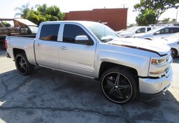 2018 Chevrolet Silverado 1500 - Image 3