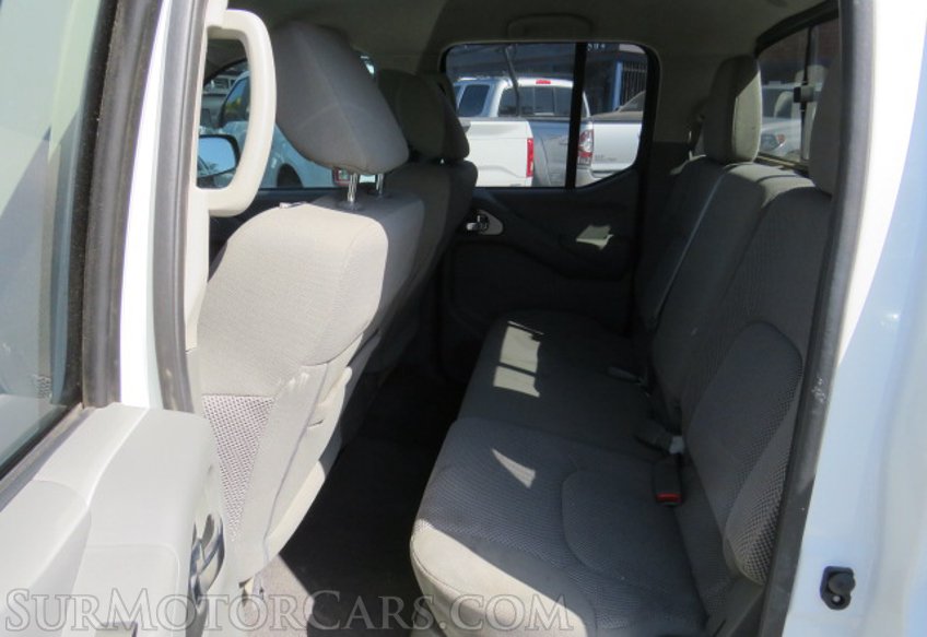 2021 Nissan Frontier - Image 32