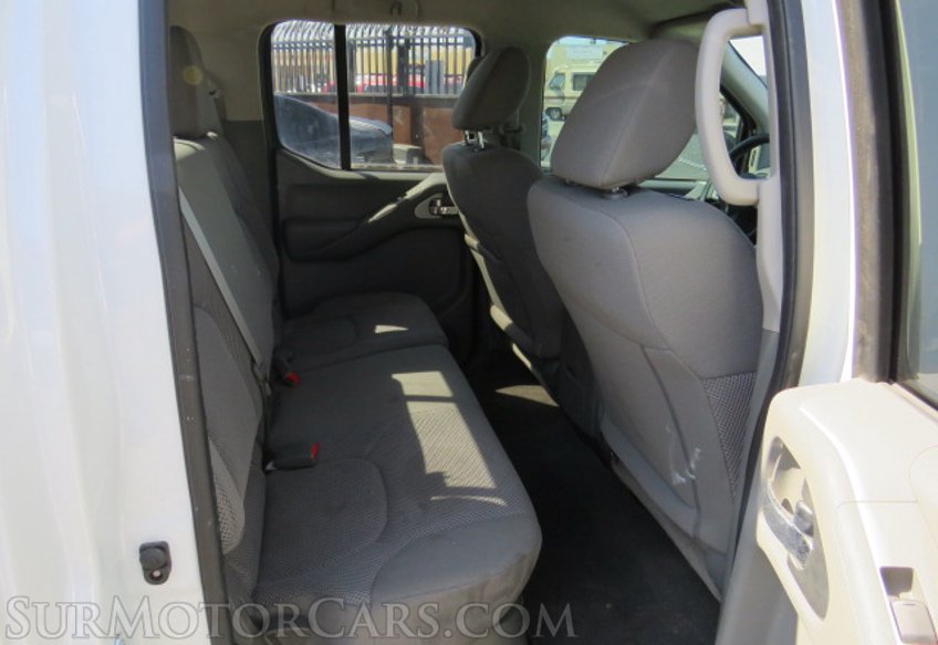 2021 Nissan Frontier - Image 31