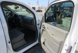 2021 Nissan Frontier - Image 22