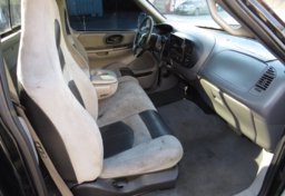 2000 Ford F-150 - Image 21