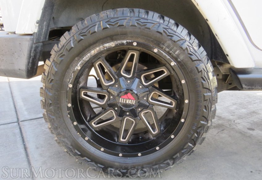 2015 Jeep Wrangler Unlimited - Image 11