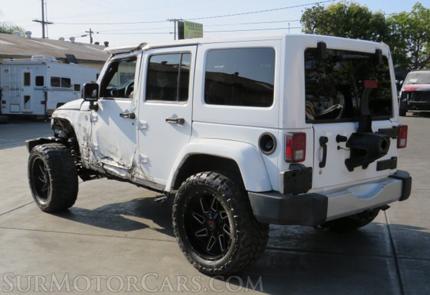2015 Jeep Wrangler Unlimited - Image 8