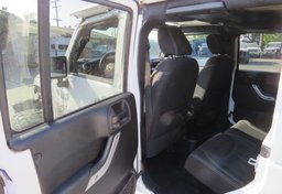 2015 Jeep Wrangler Unlimited - Image 25