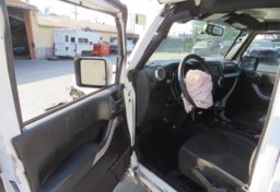 2015 Jeep Wrangler Unlimited - Image 18