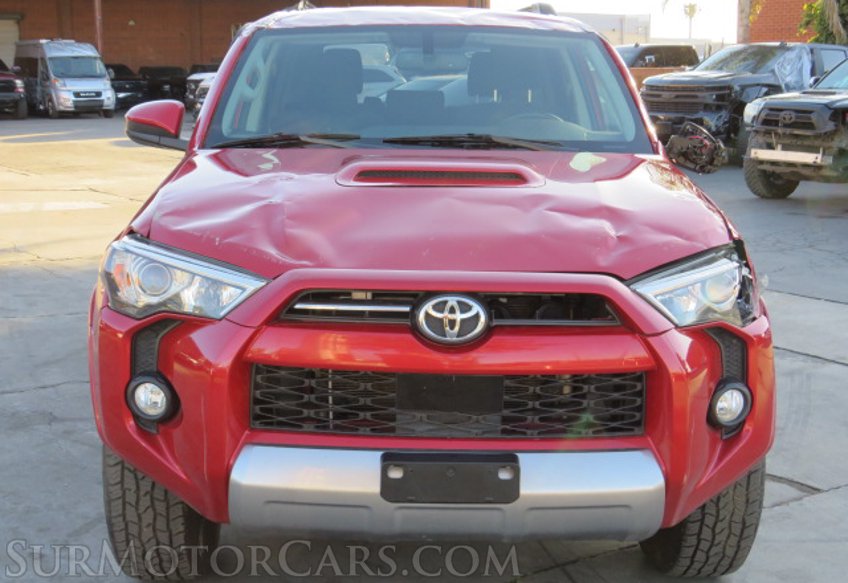 2020 Toyota 4Runner - Image 11