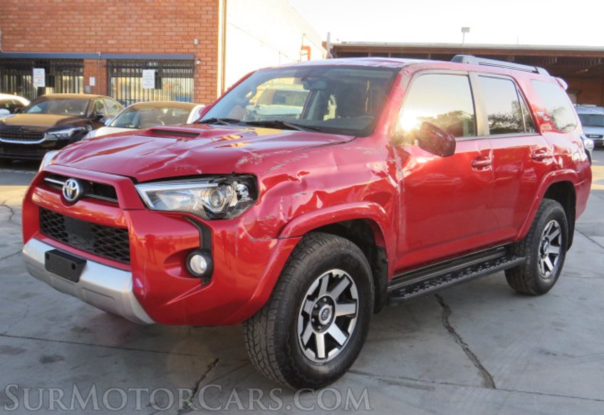 2020 Toyota 4Runner - Image 4