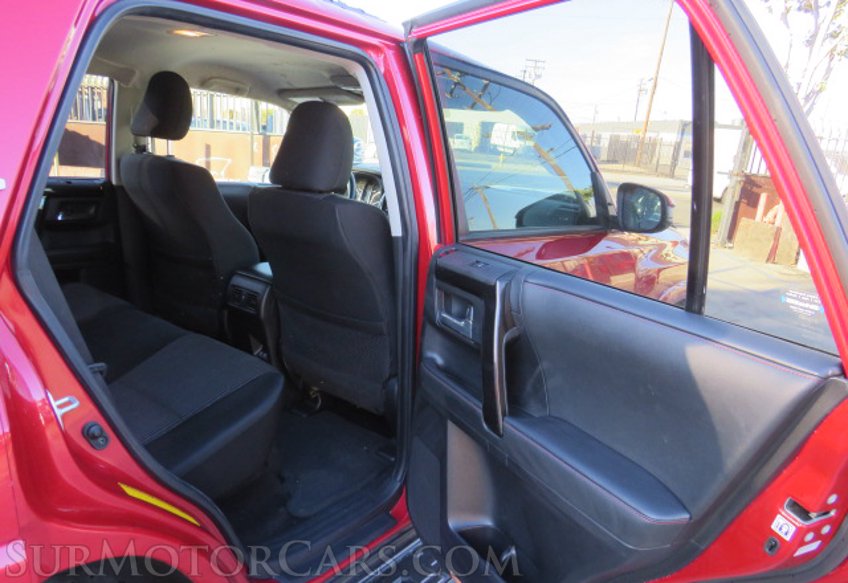 2020 Toyota 4Runner - Image 22